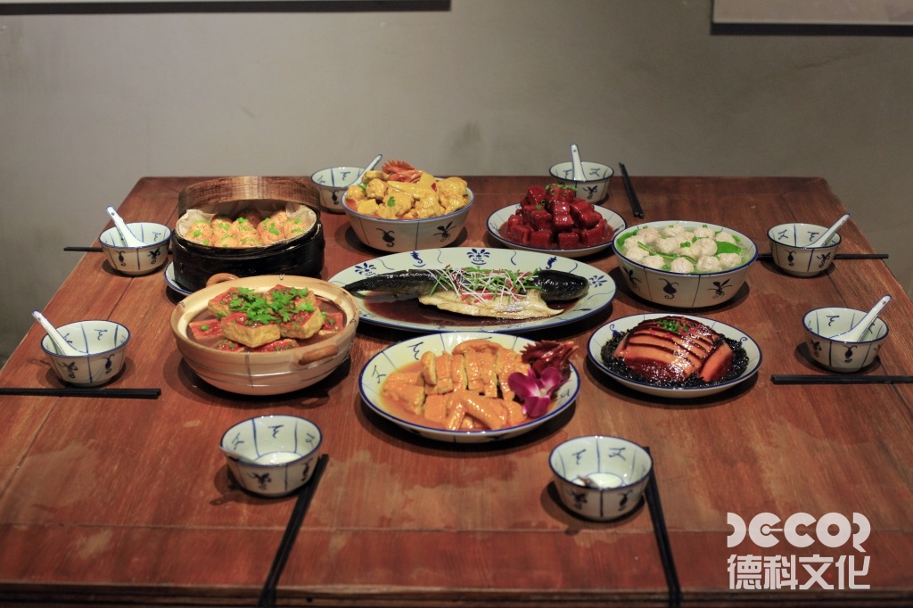 深圳展館裝修公司如何進(jìn)行展館的地面設(shè)計？
